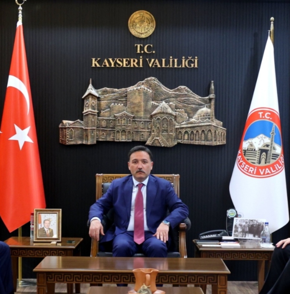 Vali Gökmen Çiçek’in 19 Mayıs Atatürk’ü Anma,Gençlik ve Spor Bayramı Mesajı