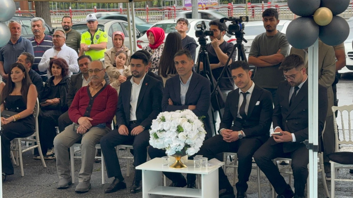 Op. Dr. Yahya Melih Işık, Yeni Kliniğinin Açılışını Gerçekleştirdi