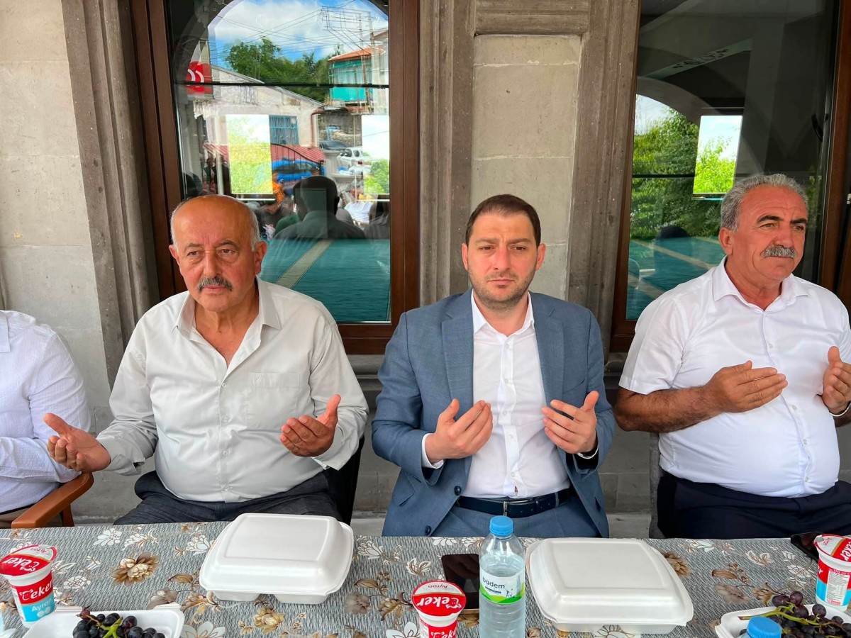 PİLAV ŞENLİĞİNE SİYASİLERDEN YOĞUN İLGİ