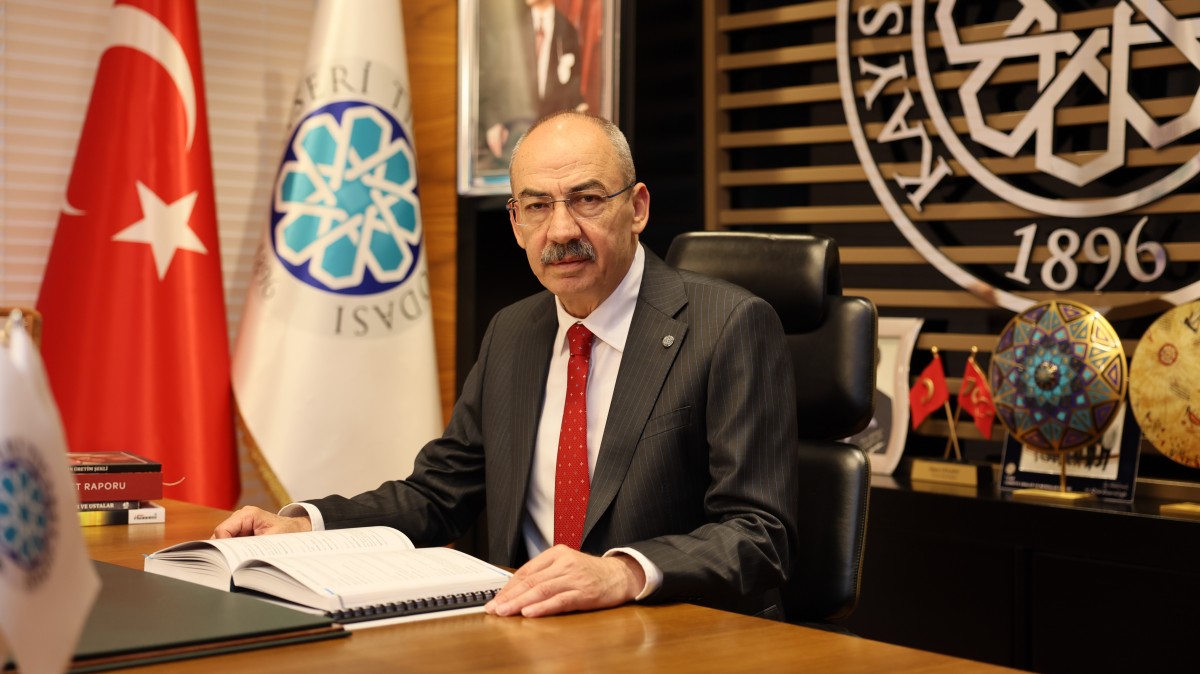 GÜLSOY: EKONOMİDE ÇARKLARIN DÖNMESİ İÇİN FAİZ İNDİRİMLERİ SÜRMELİ