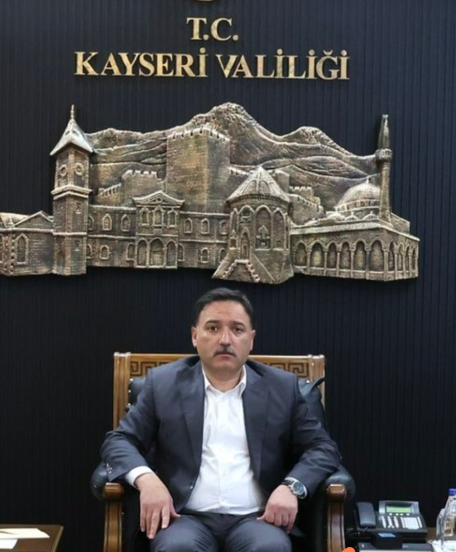 Vali Gökmen Çiçek’in  29 Ekim Cumhuriyet Bayramı Mesajı