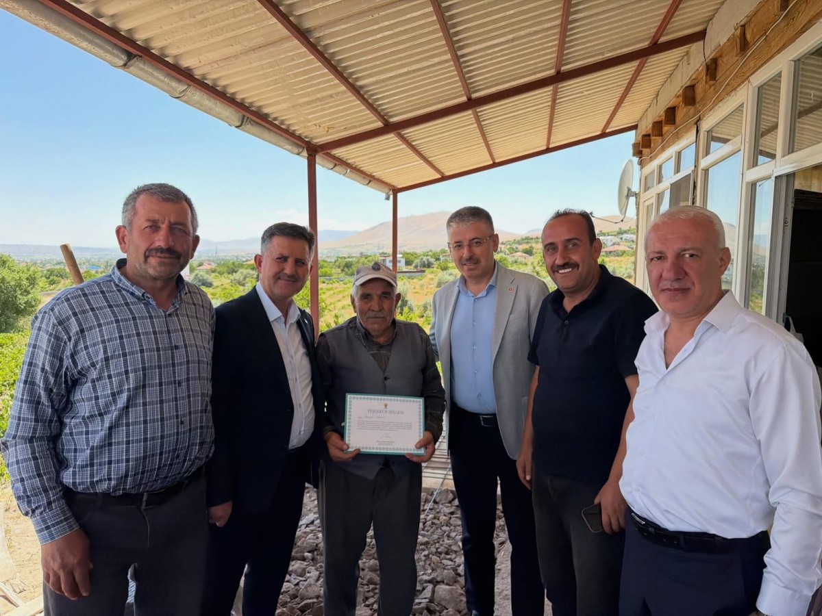 AK Parti Kayseri Teşkilatı 712 Mahallede Hane ve Üye Ziyareti Gerçekleştirdi.
