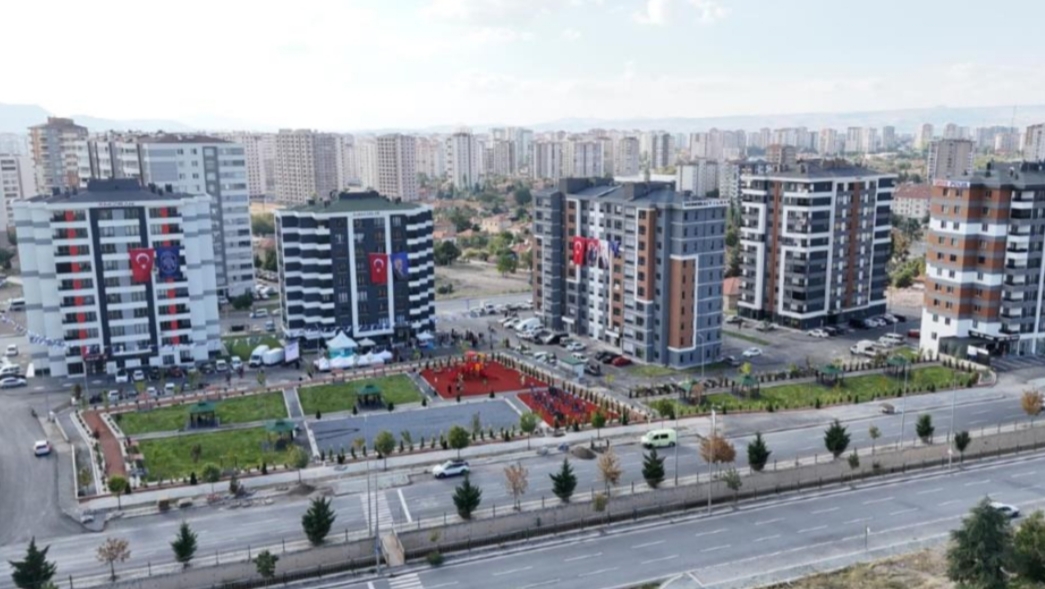 MELİKGAZİ BELEDİYESİ’NDEN BİR KENTSEL DÖNÜŞÜM BAŞARISI DAHA…